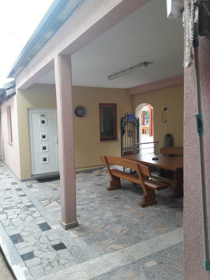 Apartments Residence V Пореч Екстер'єр фото