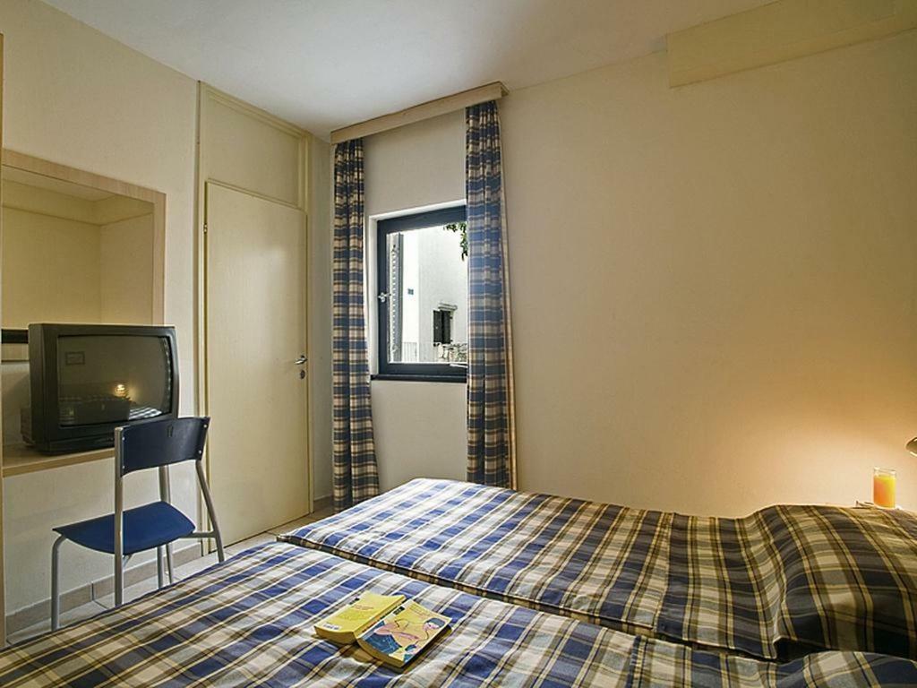 Apartments Residence V Пореч Екстер'єр фото